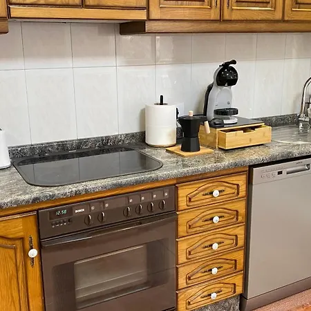 Ainaran Confortable En El Centro De Orense Appartamento Ourense