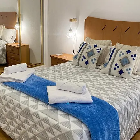 Ainaran Confortable En El Centro De Orense *