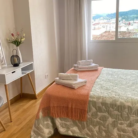Ainaran Confortable En El Centro De Orense Ourense