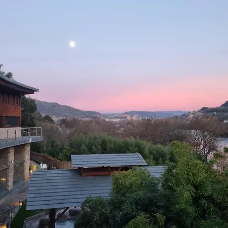 Ainaran Confortable En El Centro De Orense Appartamento Ourense