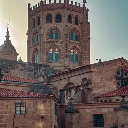 Ainaran Confortable En El Centro De Orense