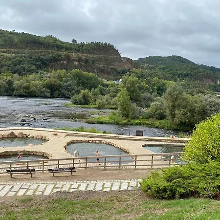 Ainaran Confortable En El Centro De Orense Ourense
