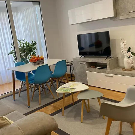 Apartamento Ainaran Confortable En El Centro De Orense