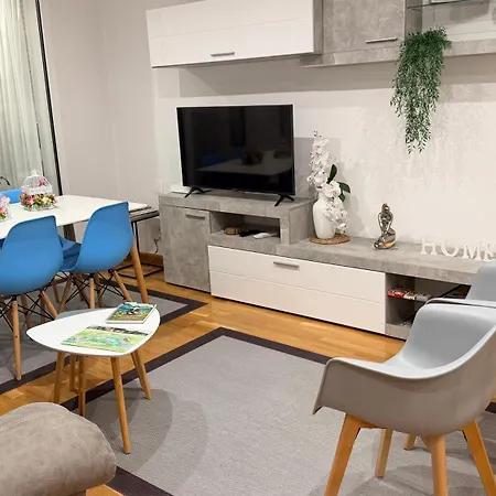 Ainaran Confortable En El Centro De Orense アパート *