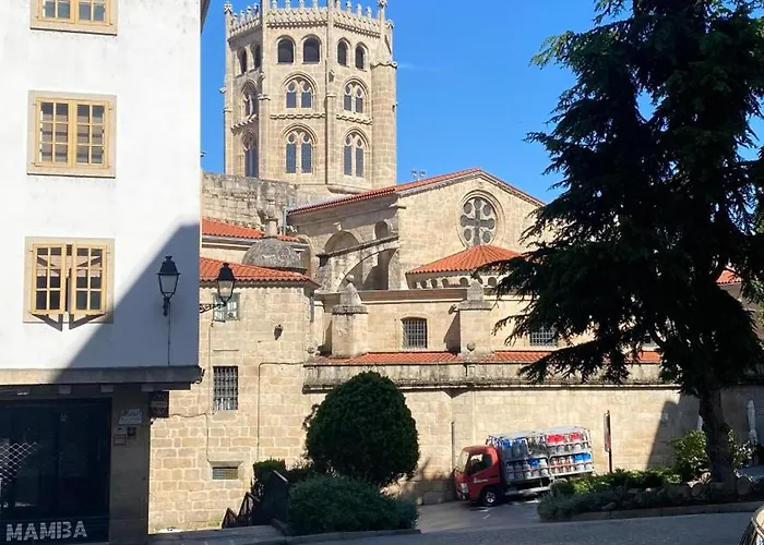 Ainaran Confortable En El Centro De Orense Ourense