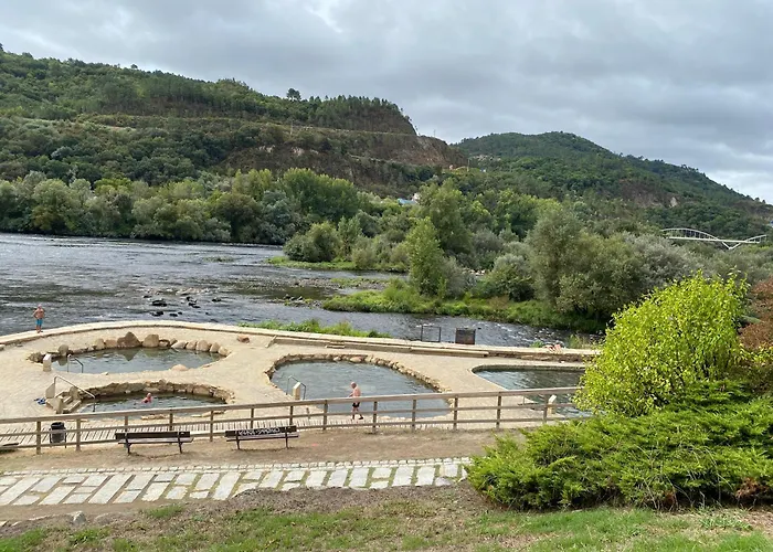 Ainaran Confortable En El Centro De Orense Ourense